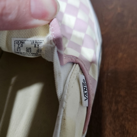 Women's Sz 8.5 Pink Checkered Slip On Vans - Picture 5 of 6
